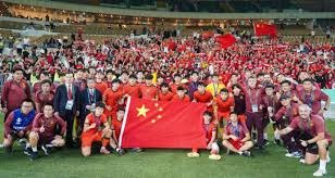 内维尔：哲凯赖什整场比赛毫无作用，他需要努力做得更多