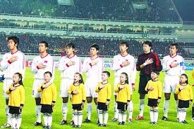 踢球者：拜仁正密切关注格里马尔多，希望其替代格雷罗