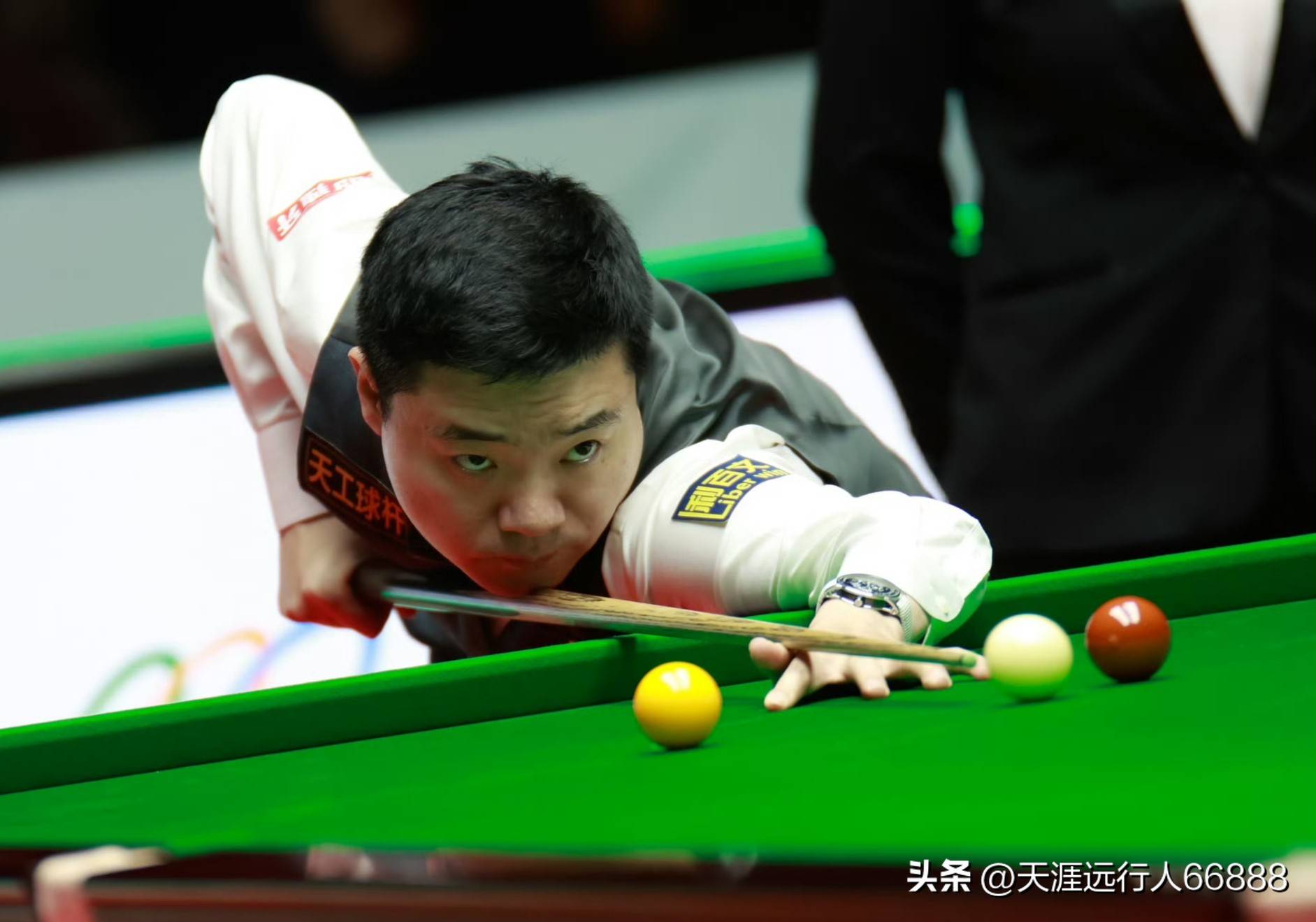 和磨难都是 和磨难都是