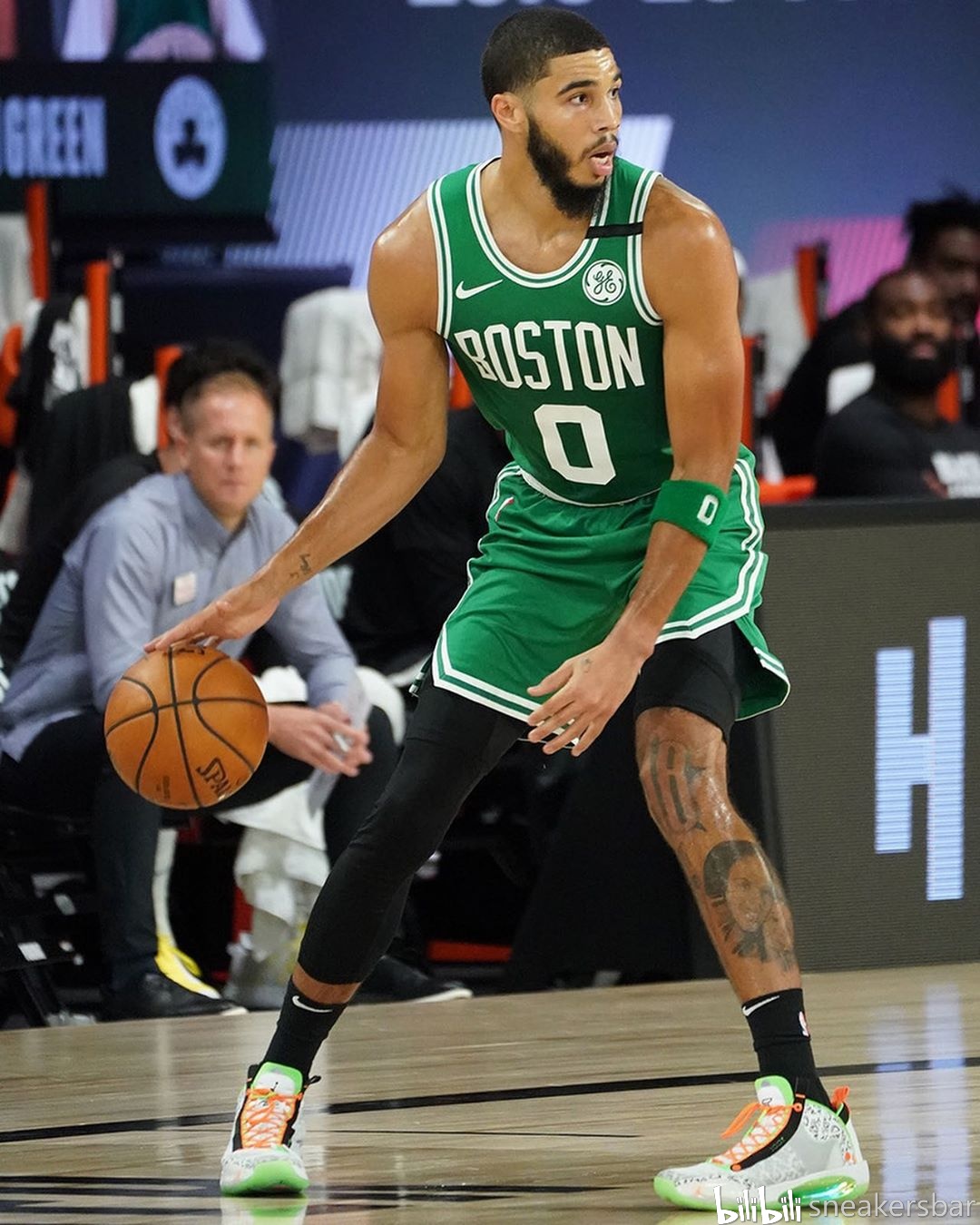 还是比赛中 还是比赛中